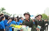Tân binh Công an Hà Nội rạng rỡ trong ngày đầu nhập ngũ